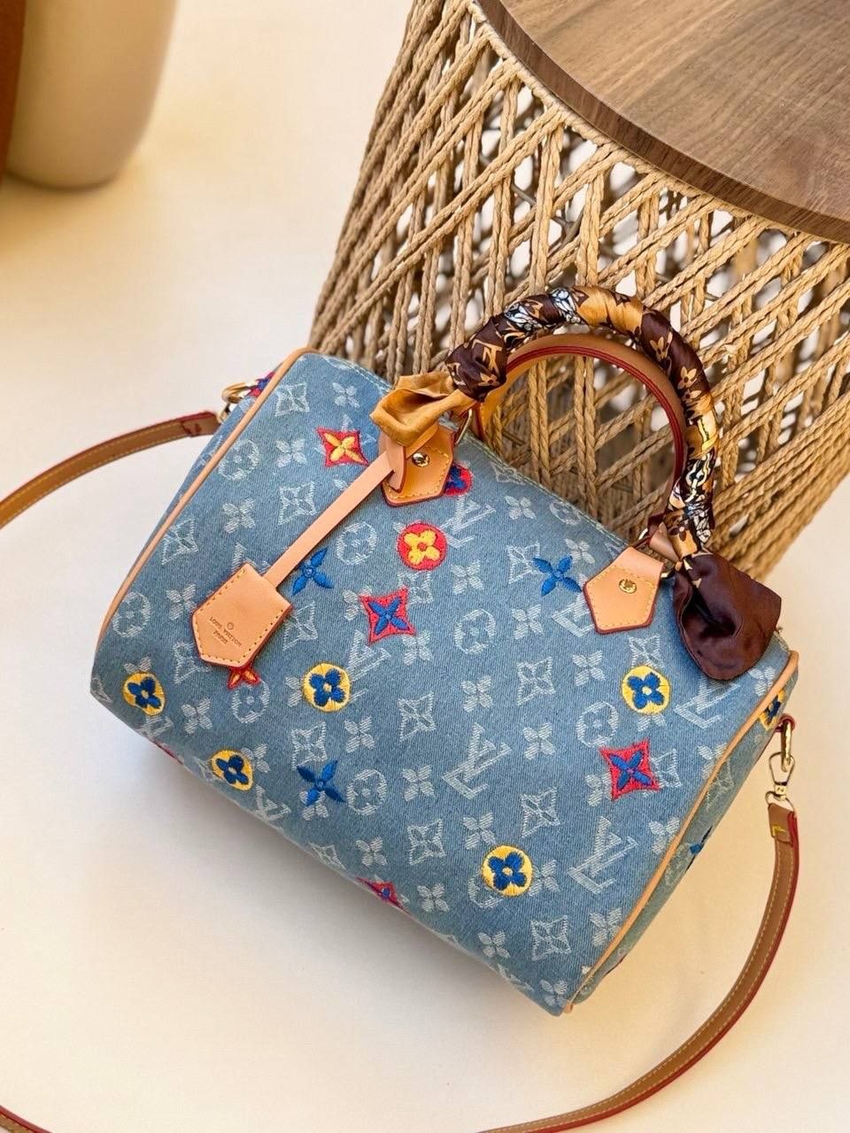 HAND BAG